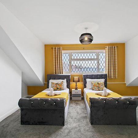 Home In Woodhouse, Leeds Leeds  Bagian luar foto